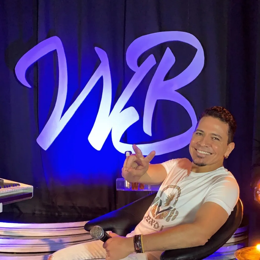 Nascido na cidade Manga ao norte de Minas Gerais o cantor de forró Washington Luís Batista, nasceu em 15 de novembro de 1971, filho de família humilde, chegou a São Paulo ainda adolescente, Hoje, faz sucesso por onde passa e conta com milhares de seguidores nas redes sociais.