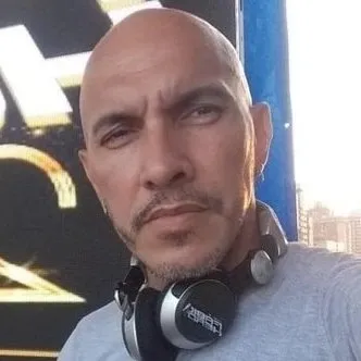 Dj Fabio Herdy ao vivo em Santos Rusbé sexta-feira, 20 de março de 2026 às 20h